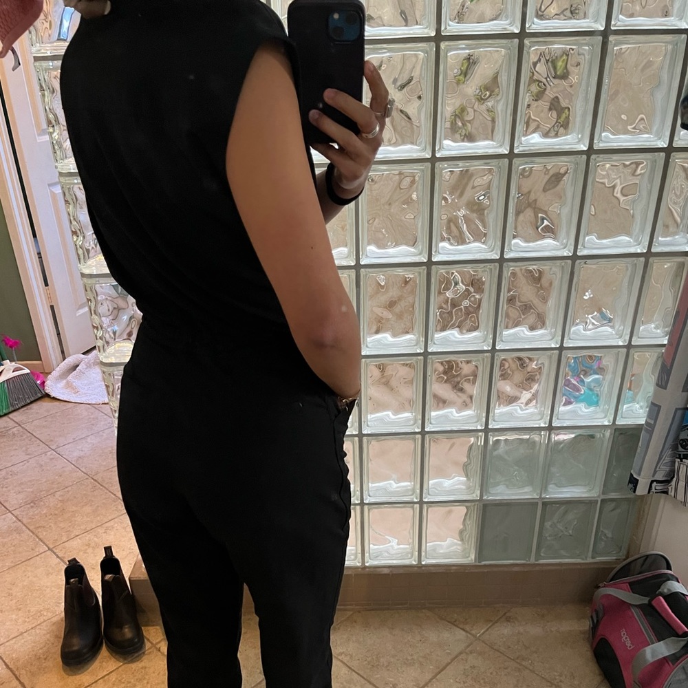 Figs Rafaela cargo scrub jumpsuit - Picture 3 of 5